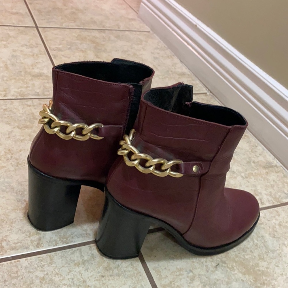 Boots size 38
